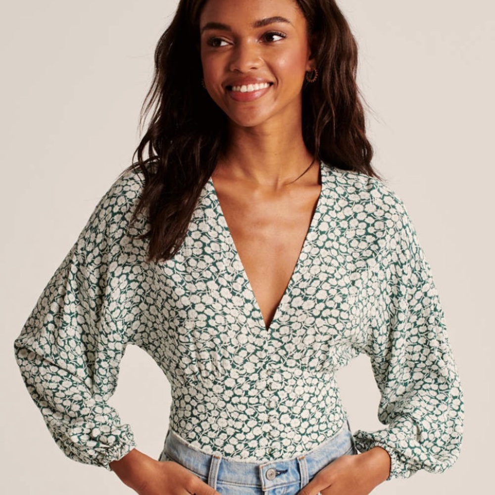 Abercrombie & Fitch Button-Up Waisted Blouse